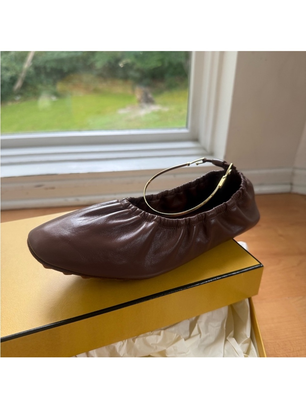 Fendi Brown Leather Ballet Flat with Gold Anklet - Picture 6 of 6